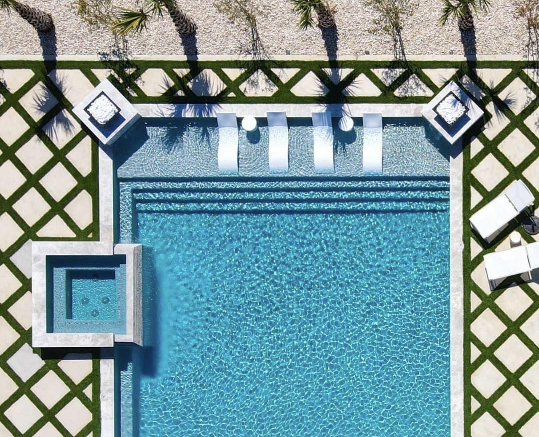 MODLUX Pools of Texas pool services