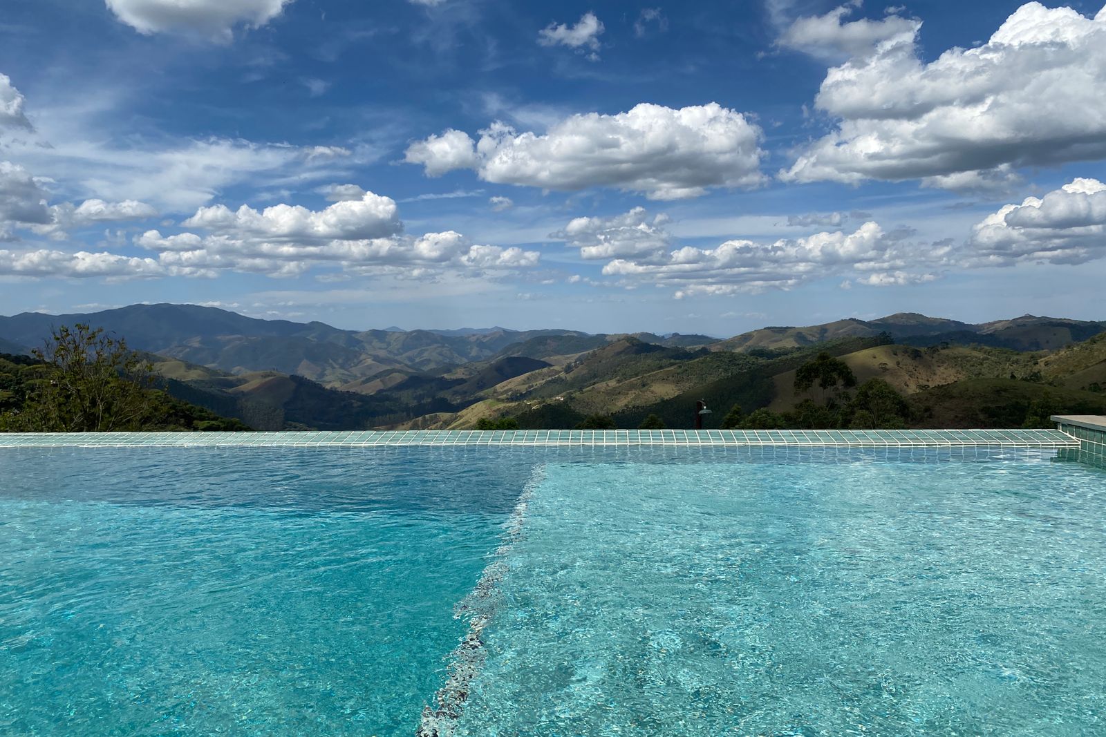 Hardscape & Outdoor Living — MODLUX Pools of Texas